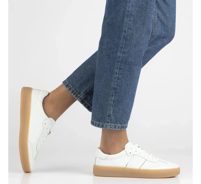 Dámske biele kožené topánky na platforme Filippo DP7543/26