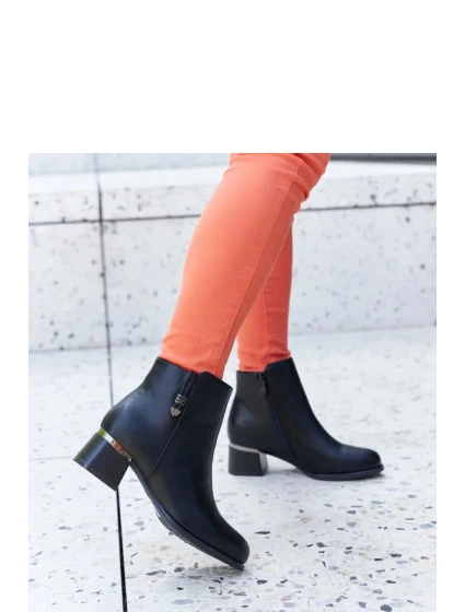 Topánky na podpätku model 206548 Solea