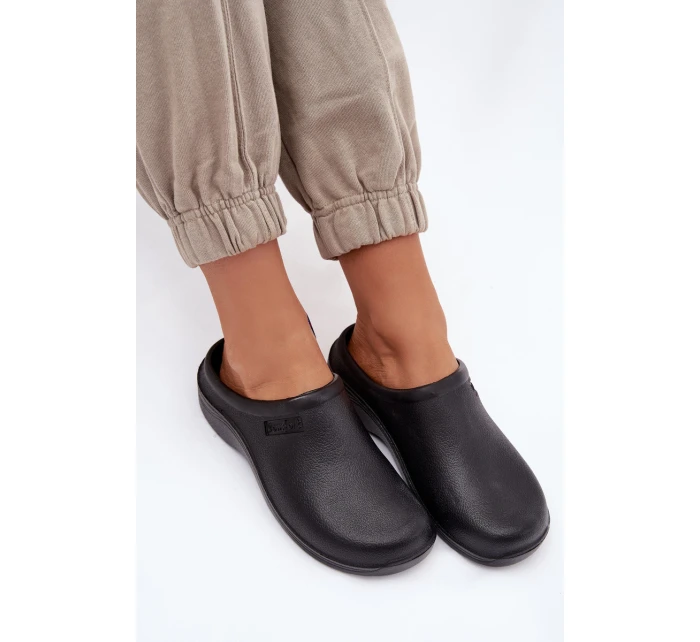 Dámske penové papuče - čierne Parissa