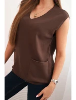Dámsky viskózový sveter bez rukávov s vreckami a véčkovým výstrihom hnedej farby