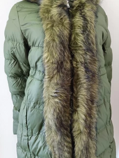 Dámska zimná bunda s kožušinou W749 zelená - Goodlooking