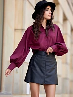 Krátka koženková sukňa SPO0052 čierna - Roco Fashion