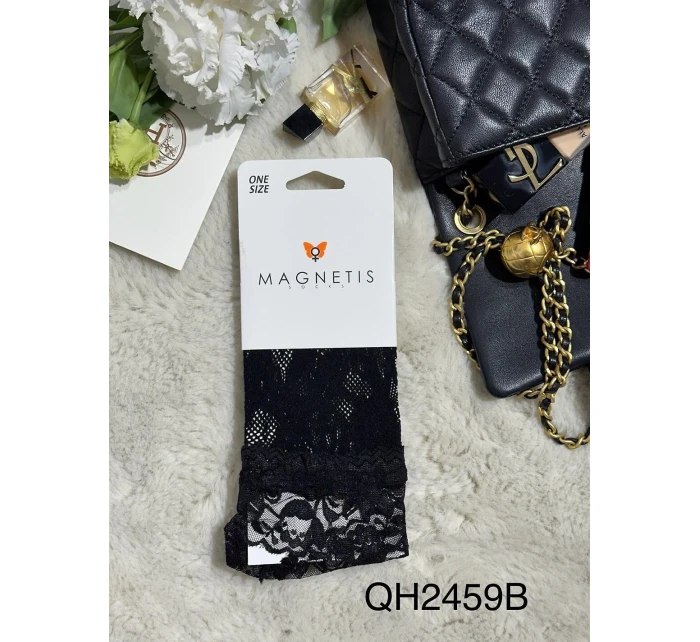 Ponožky model 21004781 krajkové - Magnetis Ponožky model 21004781 krajkové - Magnetis