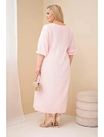 Dámské šaty Plus Size z  s výstřihem do V bonbónově růžová model 22141100 - K-Fashion