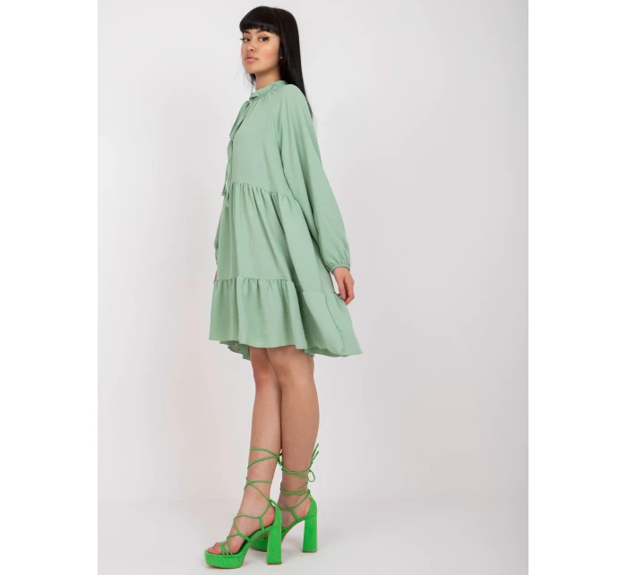 Sukienka DHJ SK model 18627909 pistacjowy - FPrice Sukienka DHJ SK model 18627909 pistacjowy - FPrice