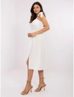 Sukienka MI SK model 21185836 biały - FPrice Sukienka MI SK model 21185836 biały - FPrice