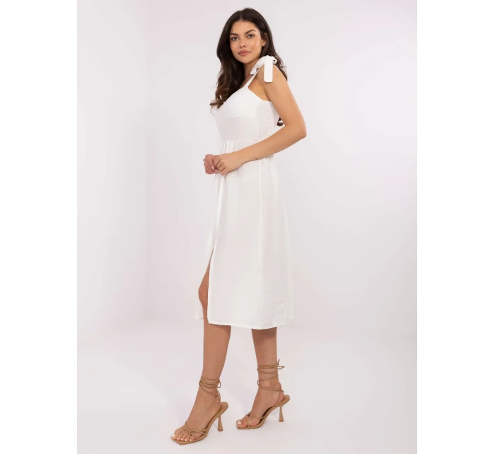 Sukienka MI SK model 21185836 biały - FPrice Sukienka MI SK model 21185836 biały - FPrice