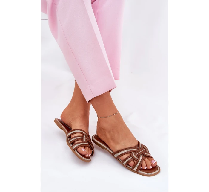 Klapki Damskie Płaskie Z Przeplatającymi Się Paskami Brązowe Acimine Klapki Damskie Płaskie Z Przeplatającymi Się Paskami Brązowe Acimine