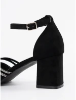 Pohodlné lodičky černé dámské na širokém podpatku Pohodlné lodičky černé dámské na širokém podpatku