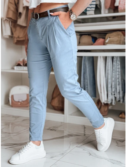 Dámské kalhoty chinos s páskem modrá Dstreet model 21986436 - FashionStreet Dámské kalhoty chinos s páskem modrá Dstreet model 21986436 - FashionStreet