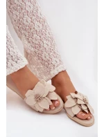 Dámské ploché nazouváky s ozdobnými květy model 22032014 - Boto