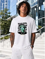 Tshirt męski oversize bawełniany z nadrukiem biały model 22216014 - FashionStreet Tshirt męski oversize bawełniany z nadrukiem biały model 22216014 - FashionStreet