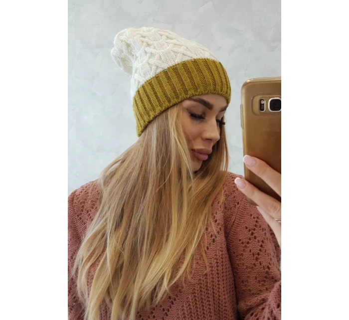 Fleecová čiapka Bibiana K264 kiwi+ecru