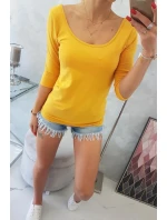 Hořčicová halenka s kulatým výstřihem