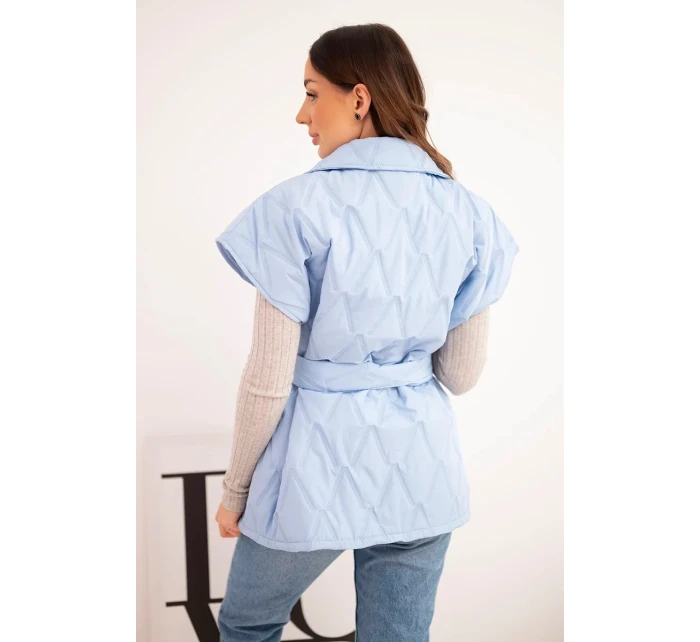 Dámská prošívaná vesta s páskem a širokým límcem modrá