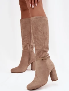 Dámské kozačky na podpatku se zlatým přezkou vyhřívané béžové model 21714343 - Boto