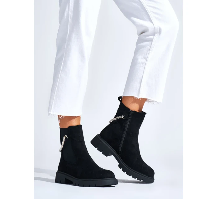 Klasické černé dámské kotníčkové boty platforma Klasické černé dámské kotníčkové boty platforma