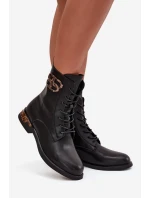 Kožené dámské kotníkové boty na plochém podpatku s ozdobou vyhřívané model 21712473 Černé - Artiker Kožené dámské kotníkové boty na plochém podpatku s ozdobou vyhřívané model 21712473 Černé - Artiker