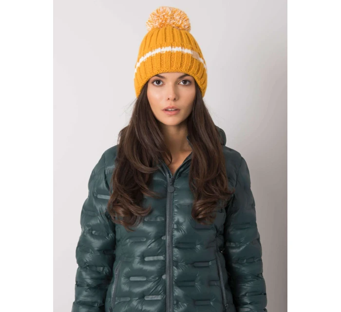 Dámska čiapka.92 tmavo žltá