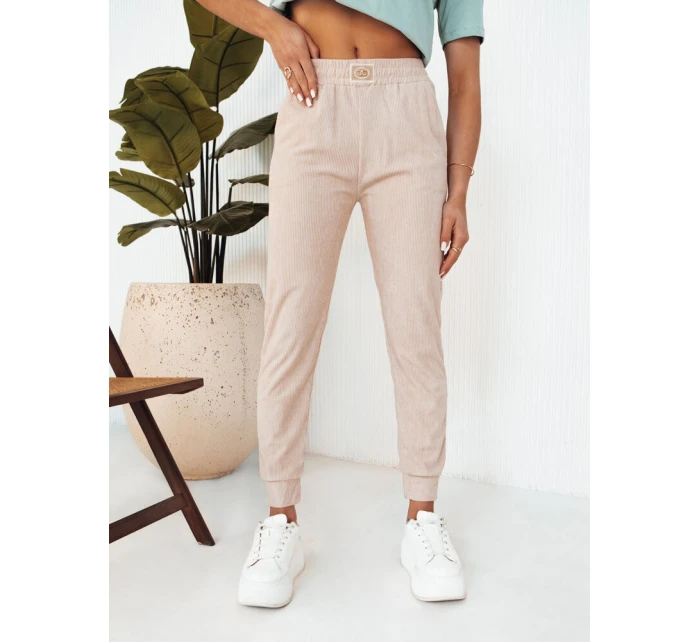 Dámské tepláky beige Dstreet model 21975697 - FashionStreet Dámské tepláky beige Dstreet model 21975697 - FashionStreet