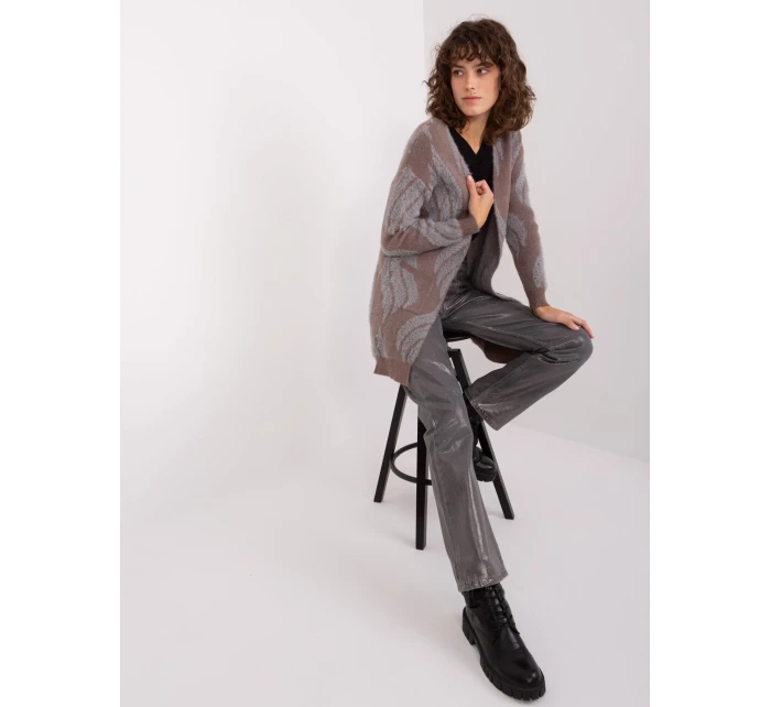 Sweter AT SW model 19014842 ciemny brązowy - FPrice Sweter AT SW model 19014842 ciemny brązowy - FPrice