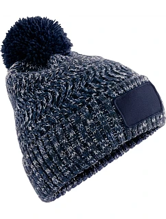 Beechfield B 331 Pletená čiapka s bambulou „Ramble Patch“ 53.0331 steel blue twist