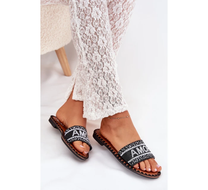 Klapki Damskie Na Płaskim Obcasie Ze Zdobieniem Amore Czarne Avelina Klapki Damskie Na Płaskim Obcasie Ze Zdobieniem Amore Czarne Avelina