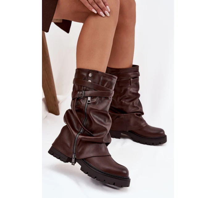 Dámské kozačky s  dílem do  s páskem čokoládové model 21715280 - Boto