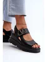 Dámske sandále na klinoch a platforme z ekokože, čierna triaola Dámske sandále na klinoch a platforme z ekokože, čierna triaola