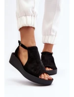 model 21646128 Dámské sandály z semiše Černé - Zazoo