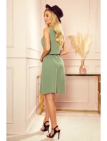 VICTORIA dámské trapézové šaty v olivové barvě model 15133117 - numoco VICTORIA dámské trapézové šaty v olivové barvě model 15133117 - numoco