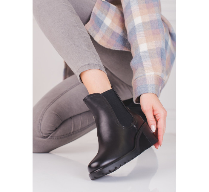 Štýlové členkové topánky čierne dámske na širokom podpätku