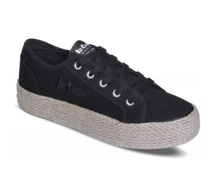 Dámske topánky W LCW-23-31-1797L - Lee Cooper