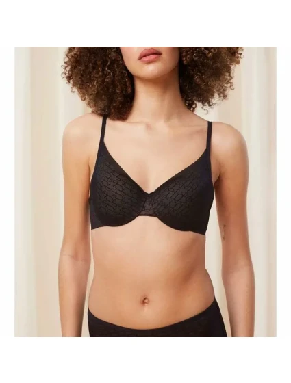 Triumph Signature Sheer WHP EX