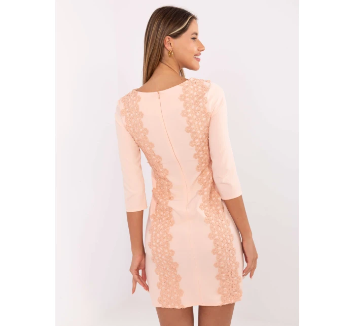 Sukienka LK SK model 18547510 brzoskwiniowy - FPrice