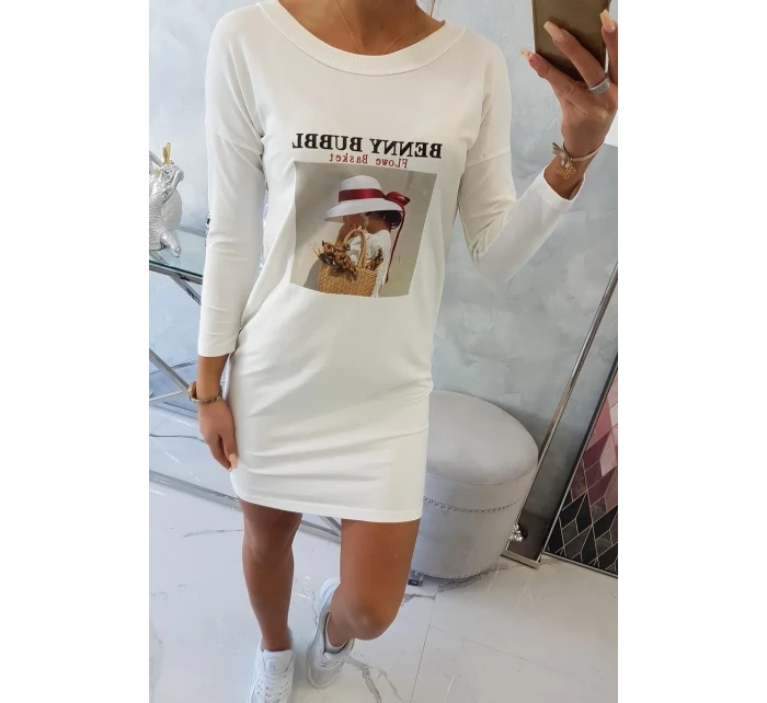 Šaty s potiskem model 18744170 ecru - K-Fashion
