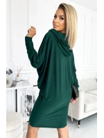 Dámske netopierie šaty vo fľaškovo zelenej farbe s kapucňou 400-1