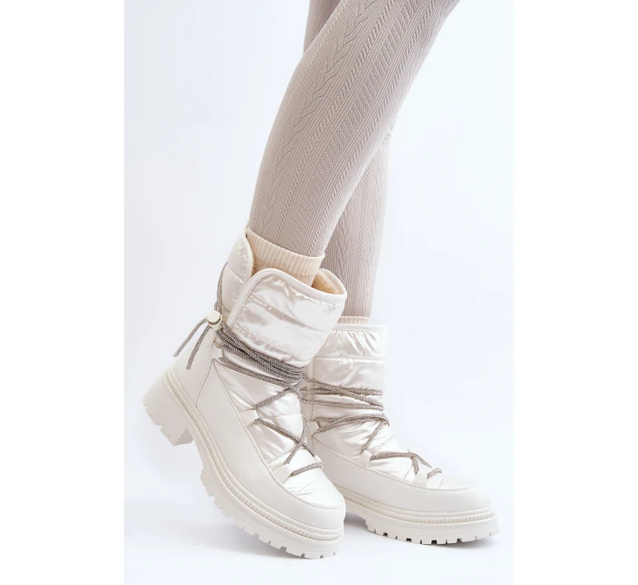 Dámské bílé zimní boty s ozdobným šněrováním model 21645231 - Boto