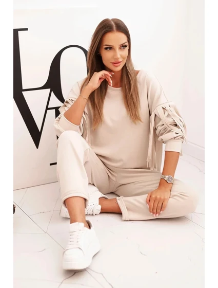 Dámská souprava máslová s třásněmi na rukávech béžová