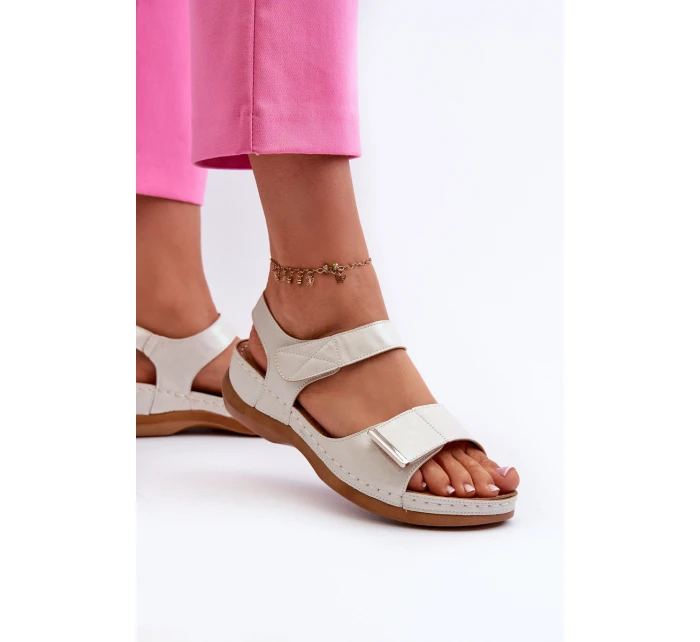 Pohodlné Dámské Sandály Na Suchý Zip Stříbrné model 21661104 - EVENTO