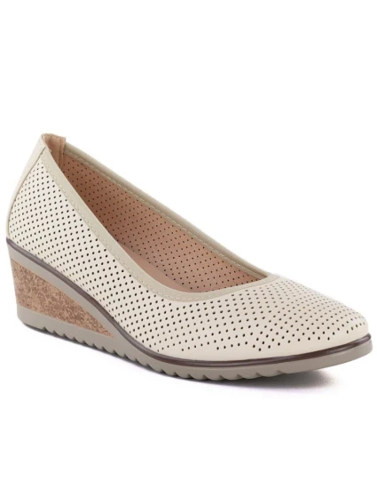 Dámske lodičky na otvorenej platforme béžové Vinceza 58629