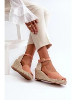 Pohodlné dámské sandály na klínu Světle růžová model 21585415 - EVENTO