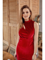 Elegantné červené šaty s mandarínkovým golierom
