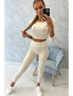 Pruhovaná souprava světle béžová Pruhovaná souprava světle béžová