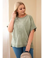 Dámská bavlněná halenka Plus Size s model 22212492 květinami khaki - K-Fashion Dámská bavlněná halenka Plus Size s model 22212492 květinami khaki - K-Fashion