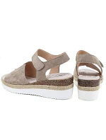 Dámske béžové kožené sandále Jezzi na platforme 26SD18-32