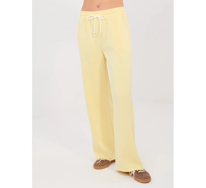 Súprava IT KMPL 22230.64 svetložltá