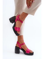 Zazoo Dámske kožené sandále na fuchsiovom bloku Zazoo Dámske kožené sandále na fuchsiovom bloku