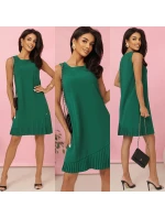 308-4 KARINE elegantné trapézové šaty s asymetrickými pásmi - ZELENÉ