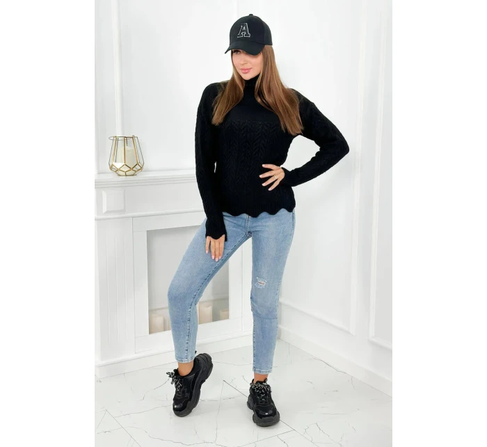 Sveter s ozdobným volánikom čierny